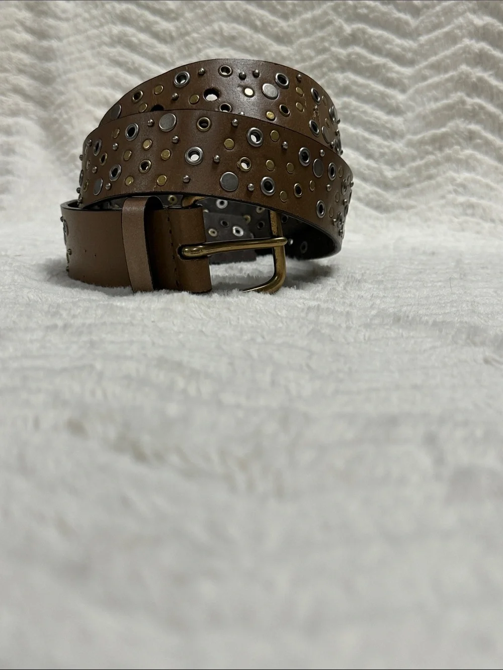 VINTAGE BOHO BROWN  100% % LEATHER BRASS STUDDED BELT XL